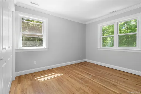 $899,999 | 98 Smith Ridge Road, South Salem, NY 10590