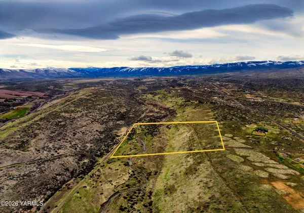 $75,000 | 270 Snowy Owl Lane, Yakima, WA 98908