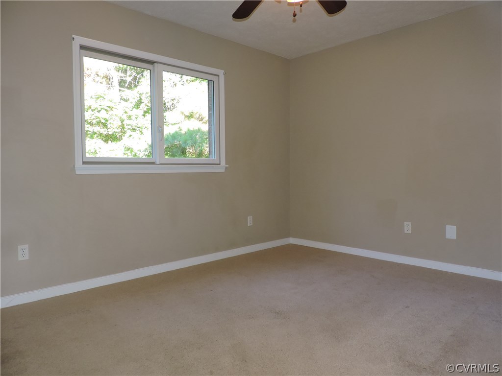 23640 Skinquarter Road Moseley, VA 23120 - Photo 26 of 34 3rd bedroom on level 1.