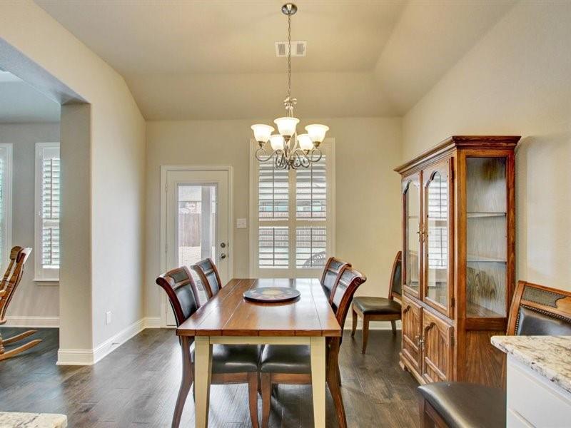 433 Garden Tree Trail Midlothian, TX 76065 - Photo 4 of 25 Eat-In Kitchen