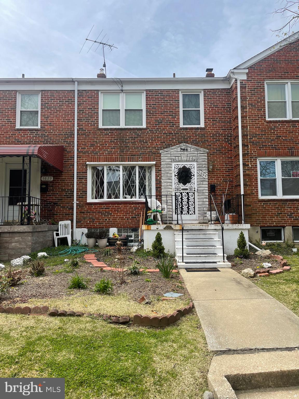 1627 Heathfield Road Baltimore, MD 21239 - Photo 1 of 12