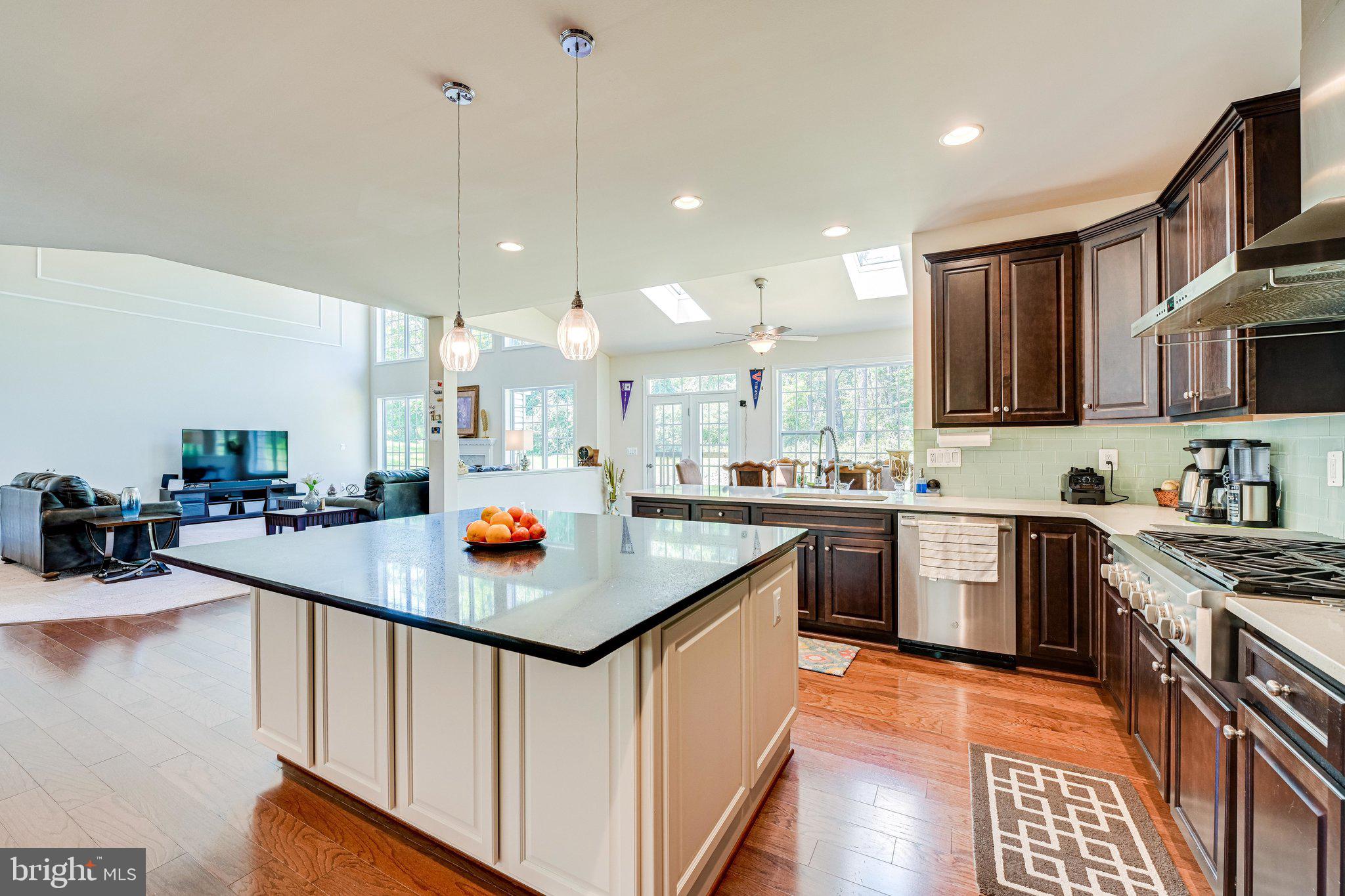 15506 Compton Road Centreville, VA 20121 - Photo 40 of 107