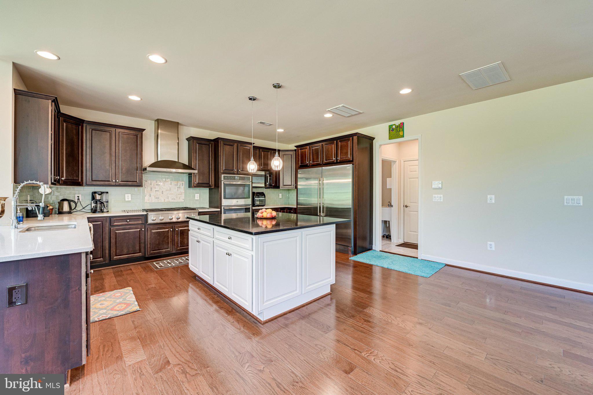 15506 Compton Road Centreville, VA 20121 - Photo 43 of 107