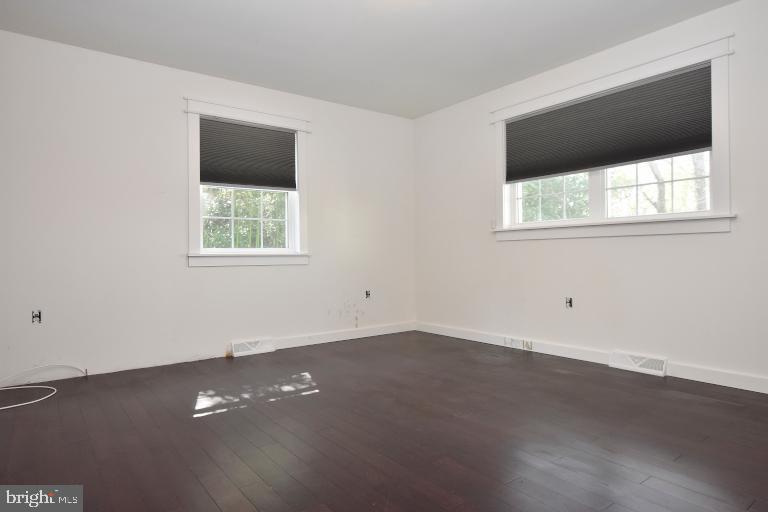 607 Hurffville - Cross Keys Road Sewell, NJ 08080 - Photo 8 of 17 Bedroom
