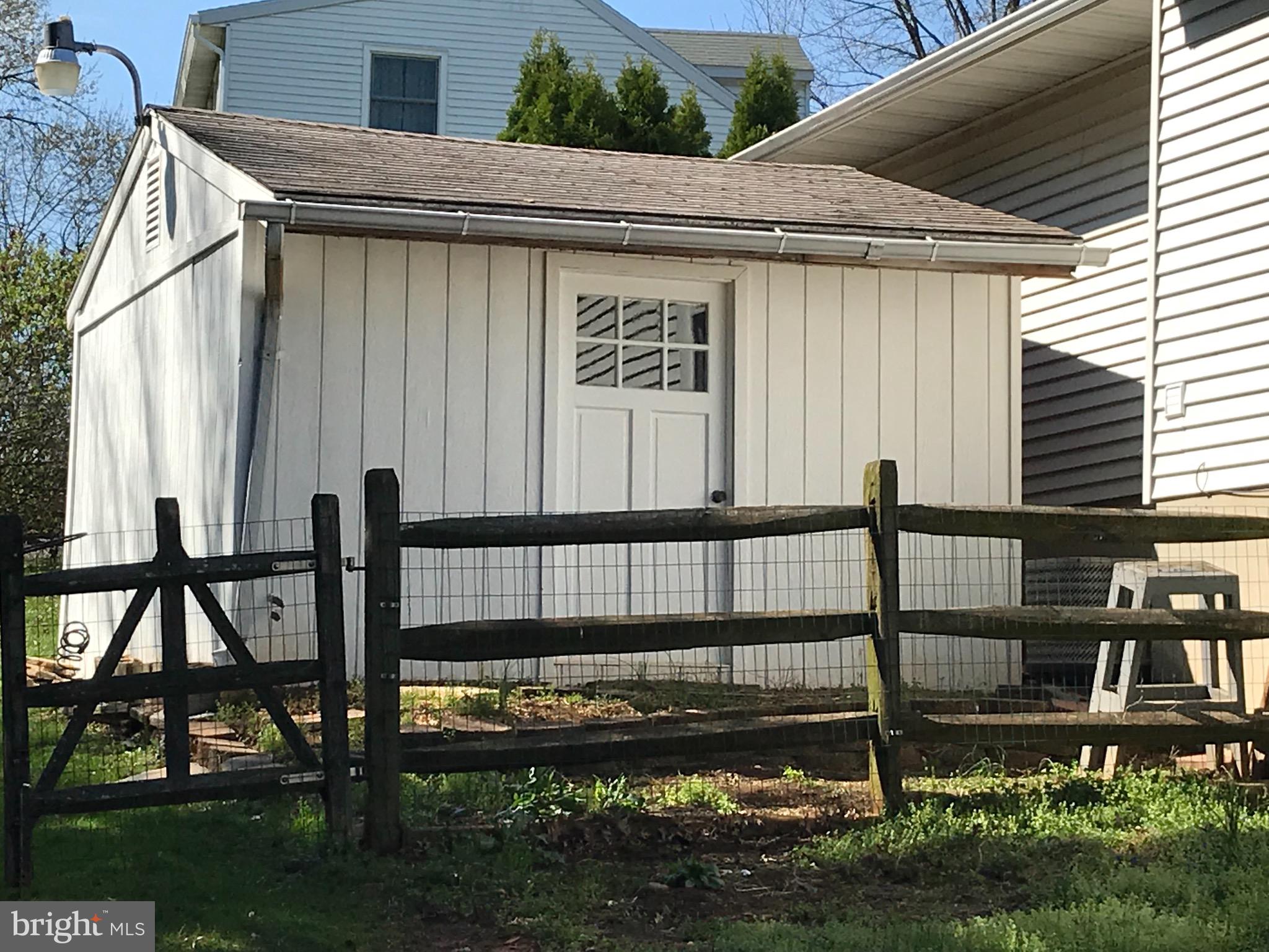 5 Washington Road New Freedom, PA 17349 - Photo 4 of 27 Large outdoor shed!