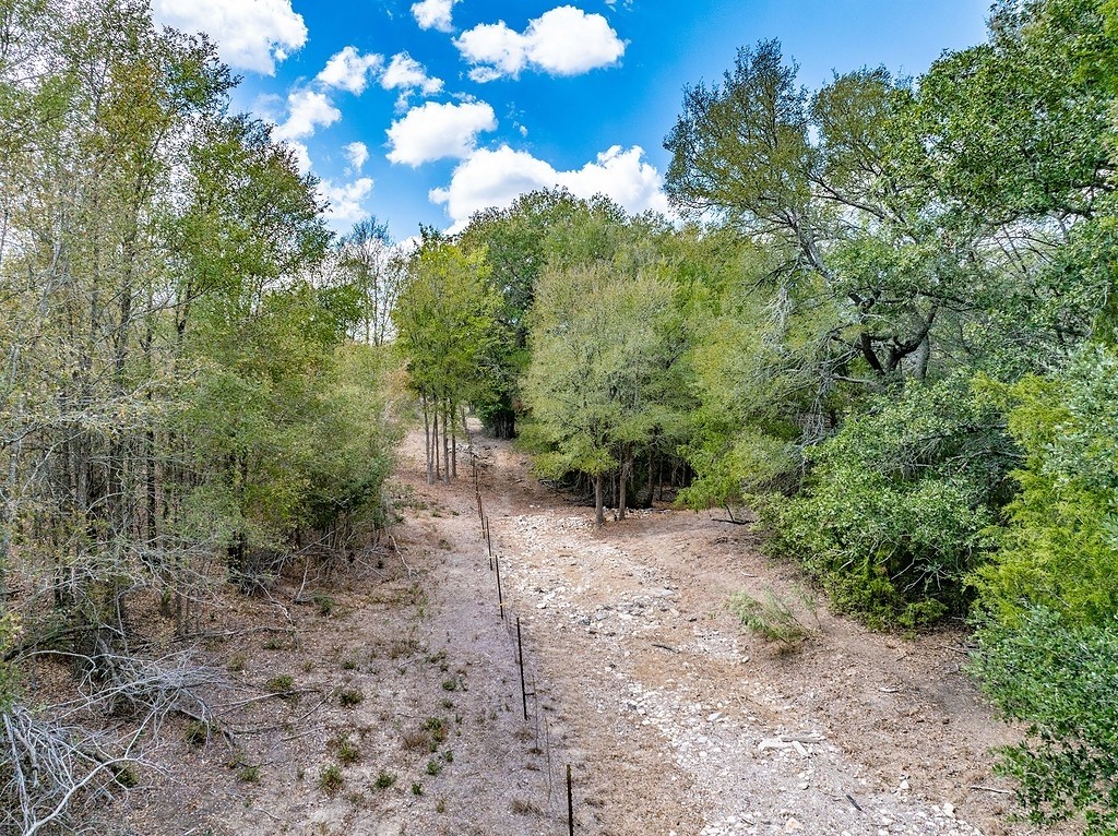 154 West Point West Point, TX 78963 - Photo 6 of 16