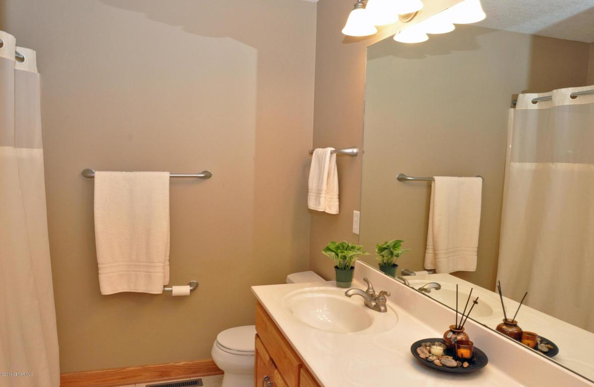1992 Century Valley Road Northeast Rochester, MN 55906 - Photo 20 of 32