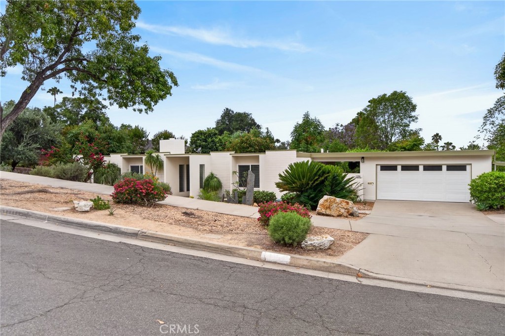 1184 Lyndhurst Drive Riverside, CA 92507 - Photo 47 of 54