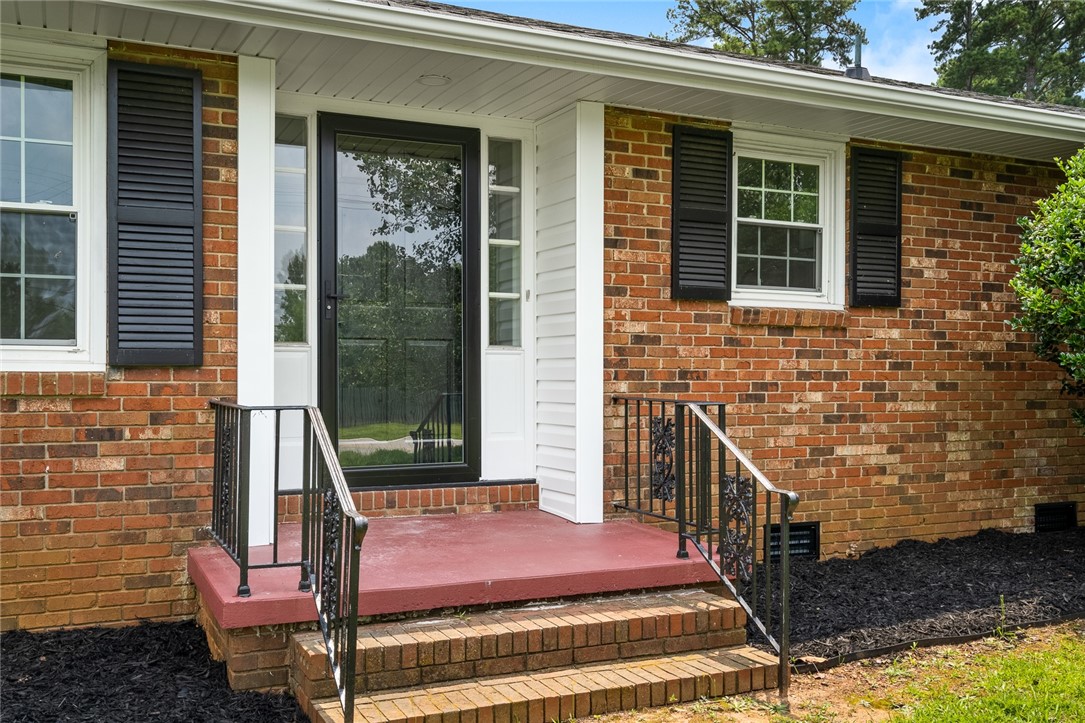 215 Centerville Road Anderson, SC 29625 - Photo 3 of 31 Gallery Image 3