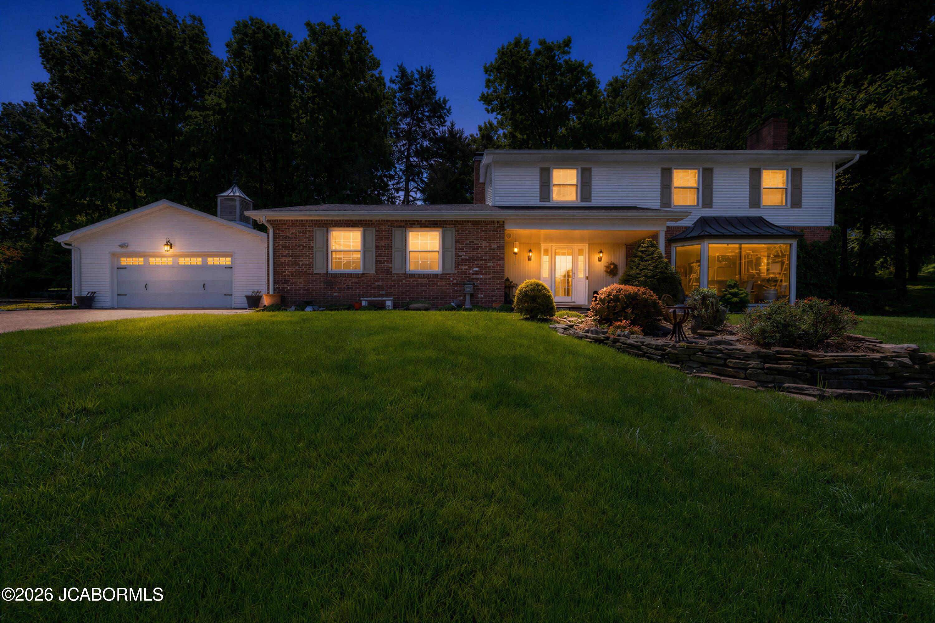 2719 West Schellridge Road Jefferson City, MO 65109 - Photo 2 of 52