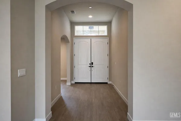 $709,605 | Undisclosed Address, Bakersfield, CA 93314