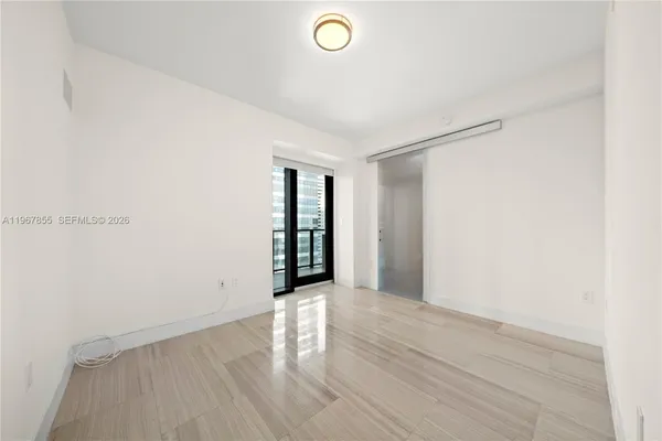 $5,400 | 1451 Brickell Avenue, Unit 1406, Miami, FL 33131