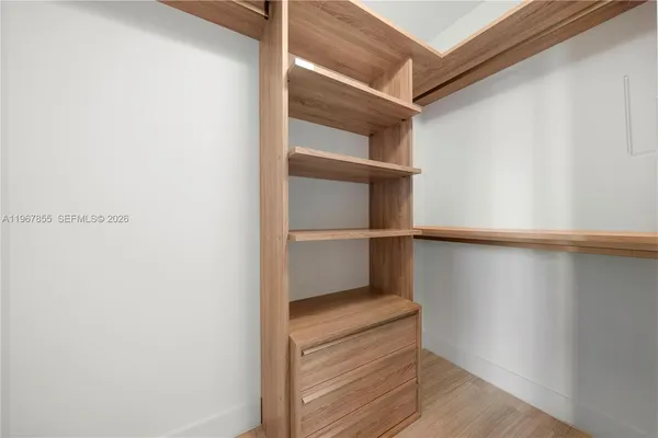 $5,400 | 1451 Brickell Avenue, Unit 1406, Miami, FL 33131