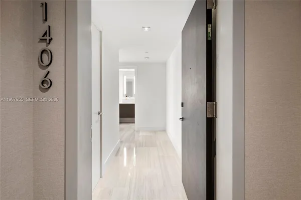$5,400 | 1451 Brickell Avenue, Unit 1406, Miami, FL 33131