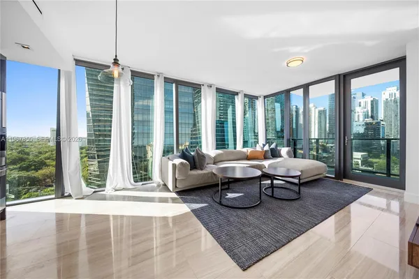 $5,400 | 1451 Brickell Avenue, Unit 1406, Miami, FL 33131