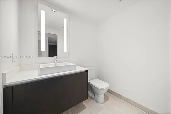 $5,400 | 1451 Brickell Avenue, Unit 1406, Miami, FL 33131