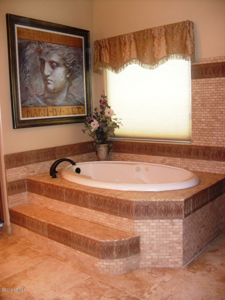 3020 East Ryan Road Gilbert, AZ 85297 - Photo 32 of 69 mstr jet tub travertine tile