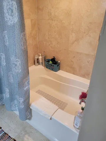 $9,000 | 3594 South Ocean Boulevard, Unit 906, Highland Beach, FL 33487