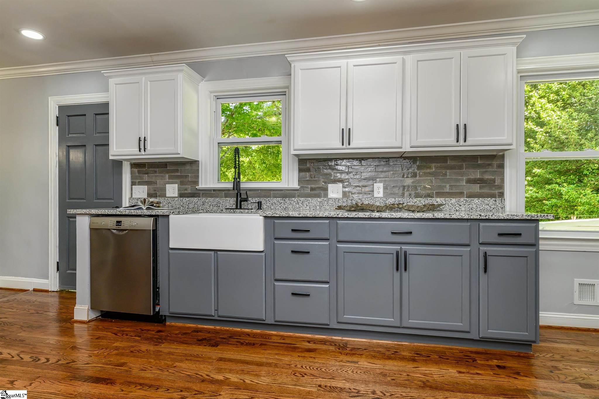 202 Edwards Road Greenville, SC 29607 - Photo 5 of 20 Gallery Image 5