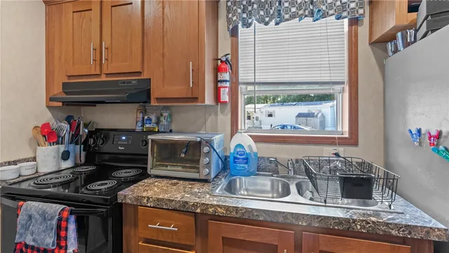 $85,000 | 529 Forest Avenue, Middletown, RI 02842