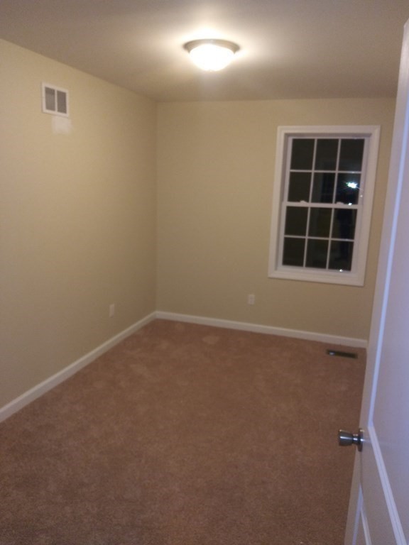 21-23 Massasoit Place Springfield, MA 01107 - Photo 11 of 14 Gallery Image 11
