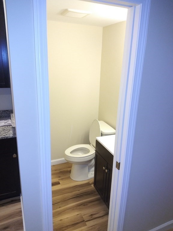 21-23 Massasoit Place Springfield, MA 01107 - Photo 4 of 14 Gallery Image 4