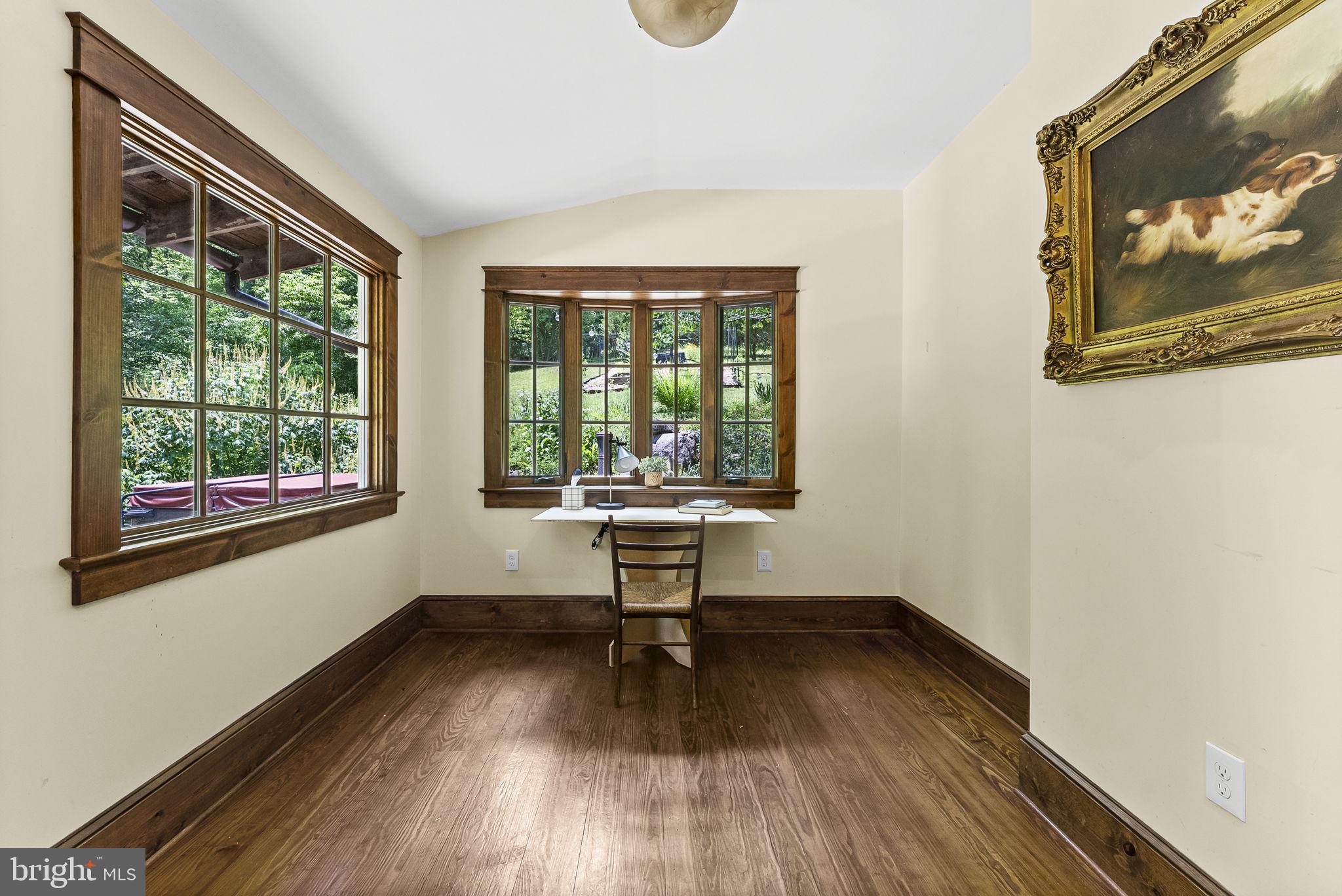 9406 Obannons Mill Road Boston, VA 22713 - Photo 6 of 34 Corner office