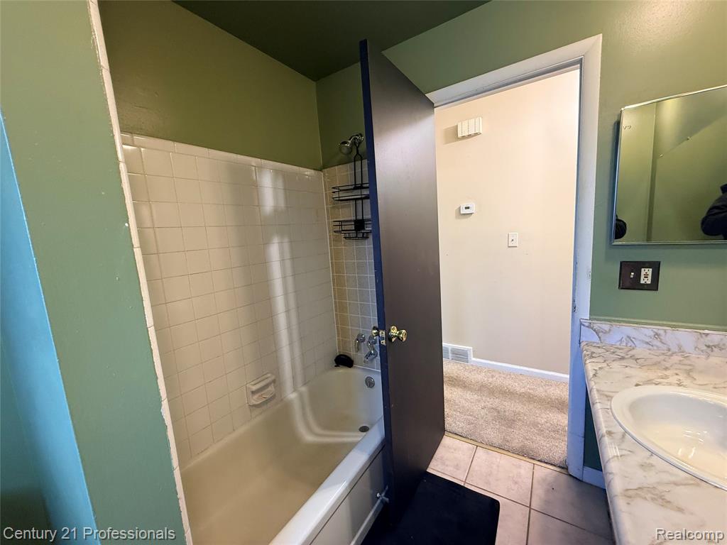 3913 Farnum Inkster, MI 48141 - Photo 20 of 24 Gallery Image 20