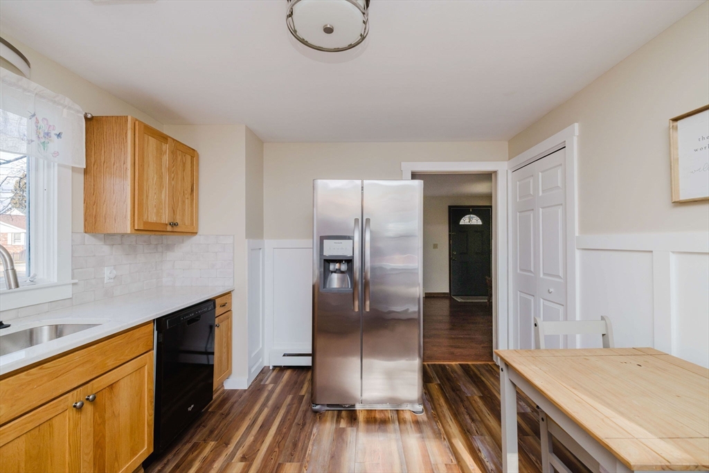 1243 New Boston Road Fall River, MA 02720 - Photo 11 of 30