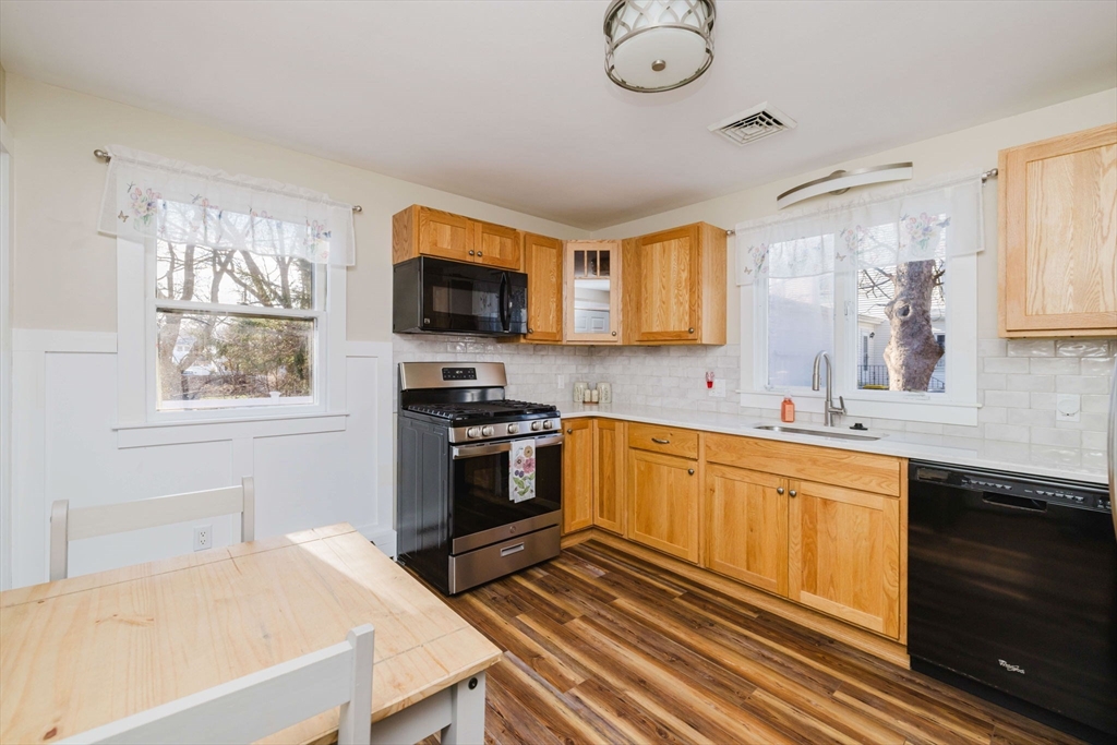 1243 New Boston Road Fall River, MA 02720 - Photo 12 of 30