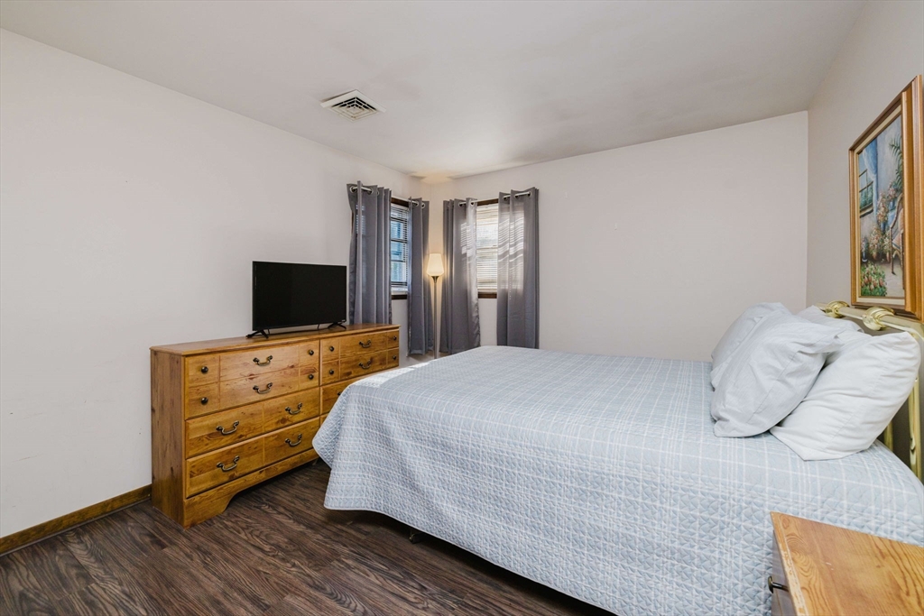 1243 New Boston Road Fall River, MA 02720 - Photo 15 of 30