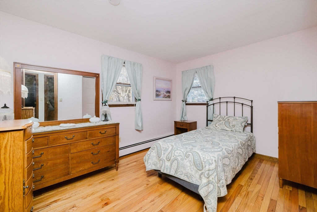 1243 New Boston Road Fall River, MA 02720 - Photo 18 of 30