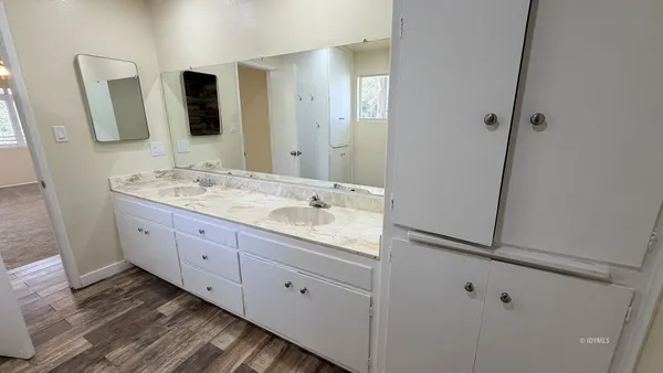 $2,200 | 54141 Pine Crest Avenue, Unit B, Idyllwild, CA 92549