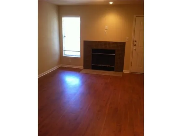 $1,150 | 7685 Northcross Drive, Unit 926, Austin, TX 78757