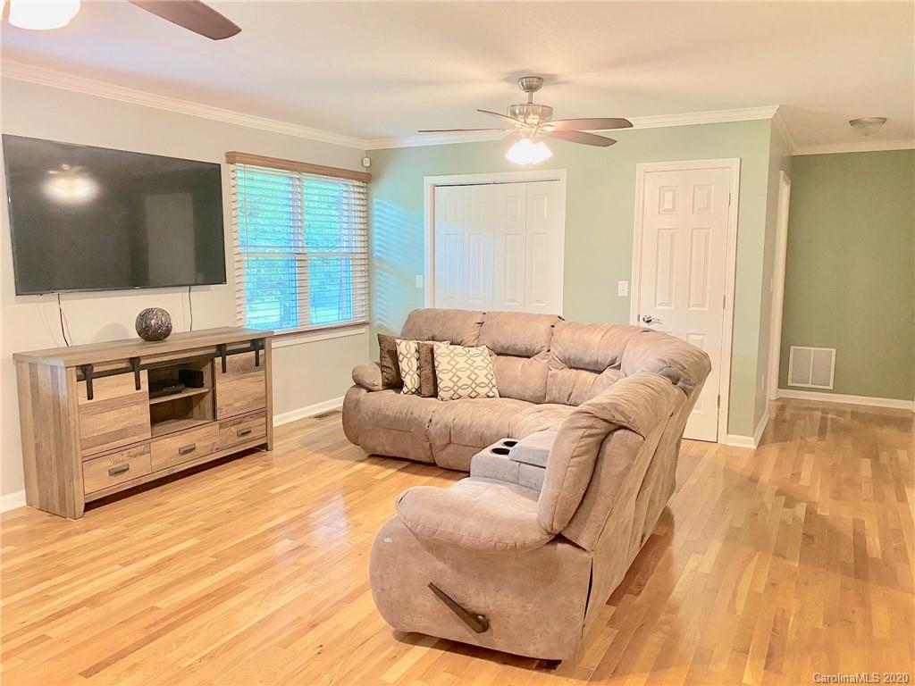 35 Whitson Road Marion, NC 28752 - Photo 6 of 32 Gallery Image 6