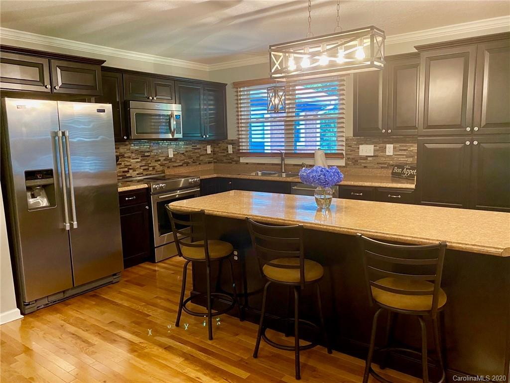 35 Whitson Road Marion, NC 28752 - Photo 7 of 32 Gallery Image 7