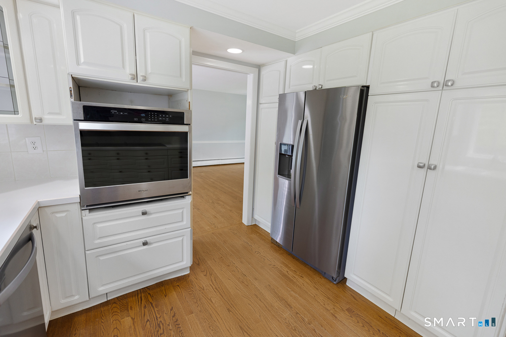 49 Kelseytown Road Clinton, CT 06413 - Photo 16 of 40 Stainless appliances . . .