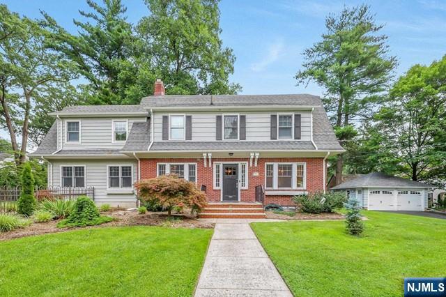 343 North Monroe Street Ridgewood, NJ 07450 - Photo 1 of 26