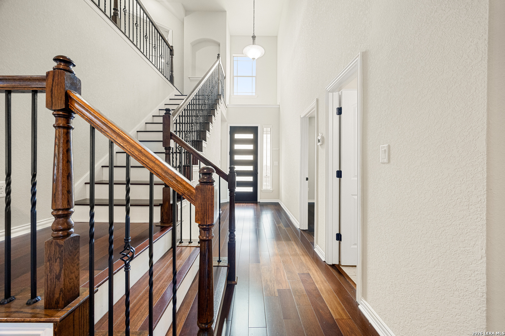 24727 Rising Hill San Antonio, TX 78260 - Photo 4 of 53