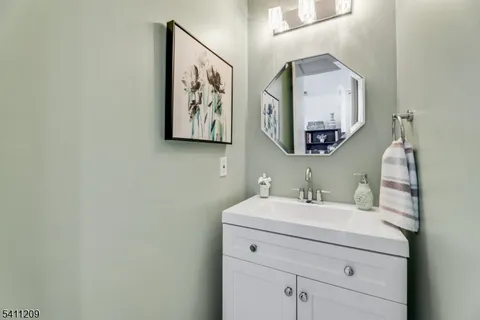 $785,000 | 600 Harbor Boulevard, Unit 926, Weehawken, NJ 07086