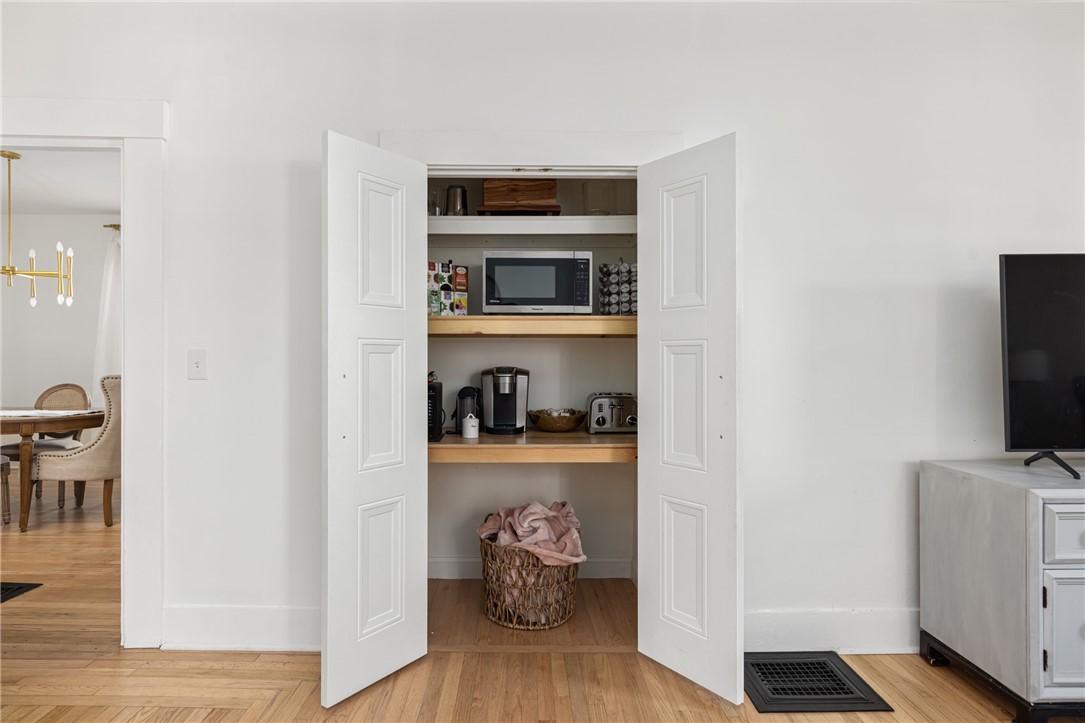 17 Old Beach Road Newport, RI 02840 - Photo 18 of 40