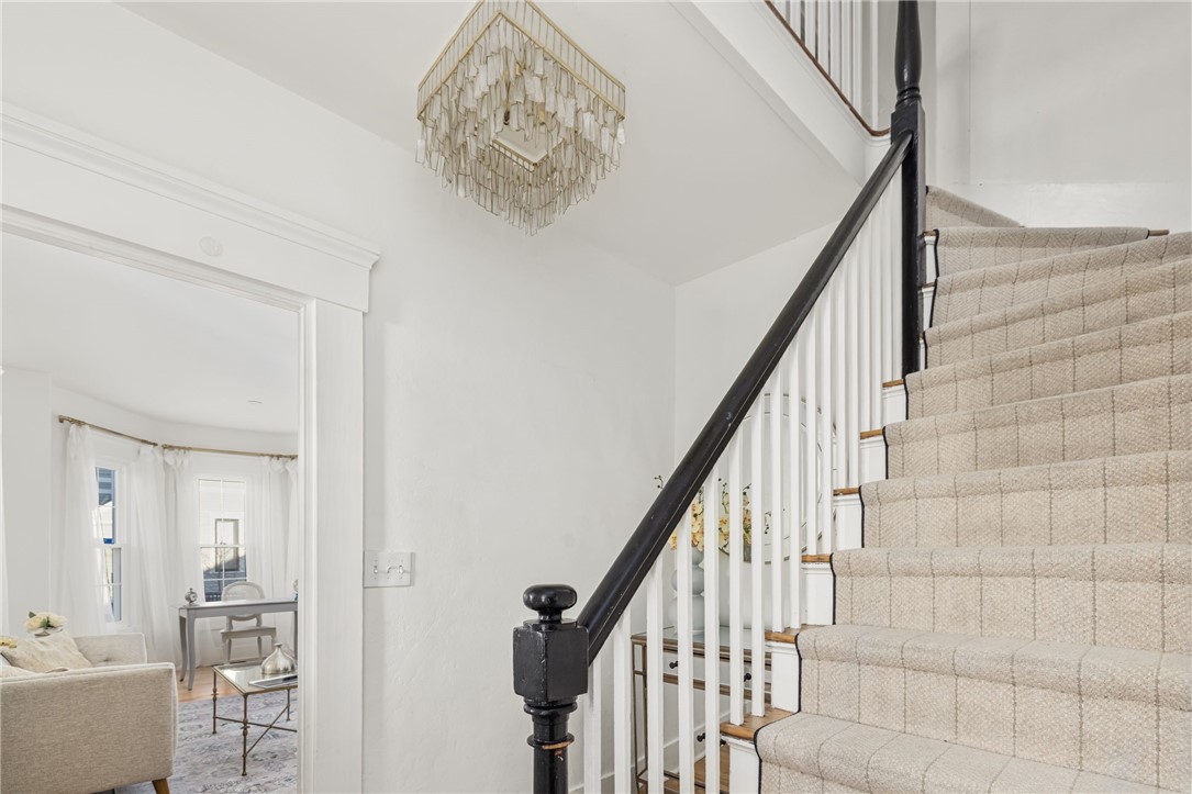 17 Old Beach Road Newport, RI 02840 - Photo 20 of 40