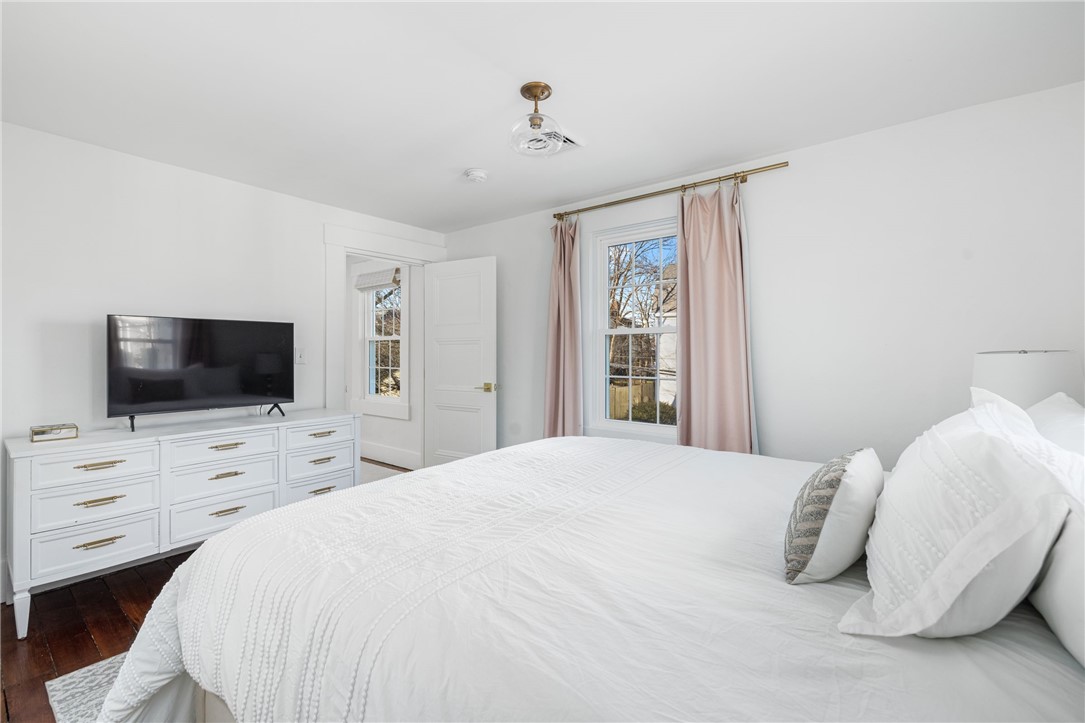 17 Old Beach Road Newport, RI 02840 - Photo 21 of 40