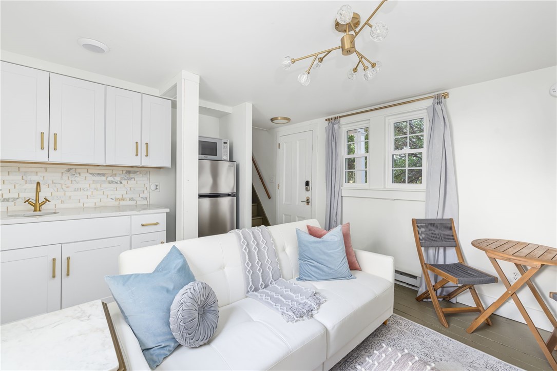 17 Old Beach Road Newport, RI 02840 - Photo 30 of 40