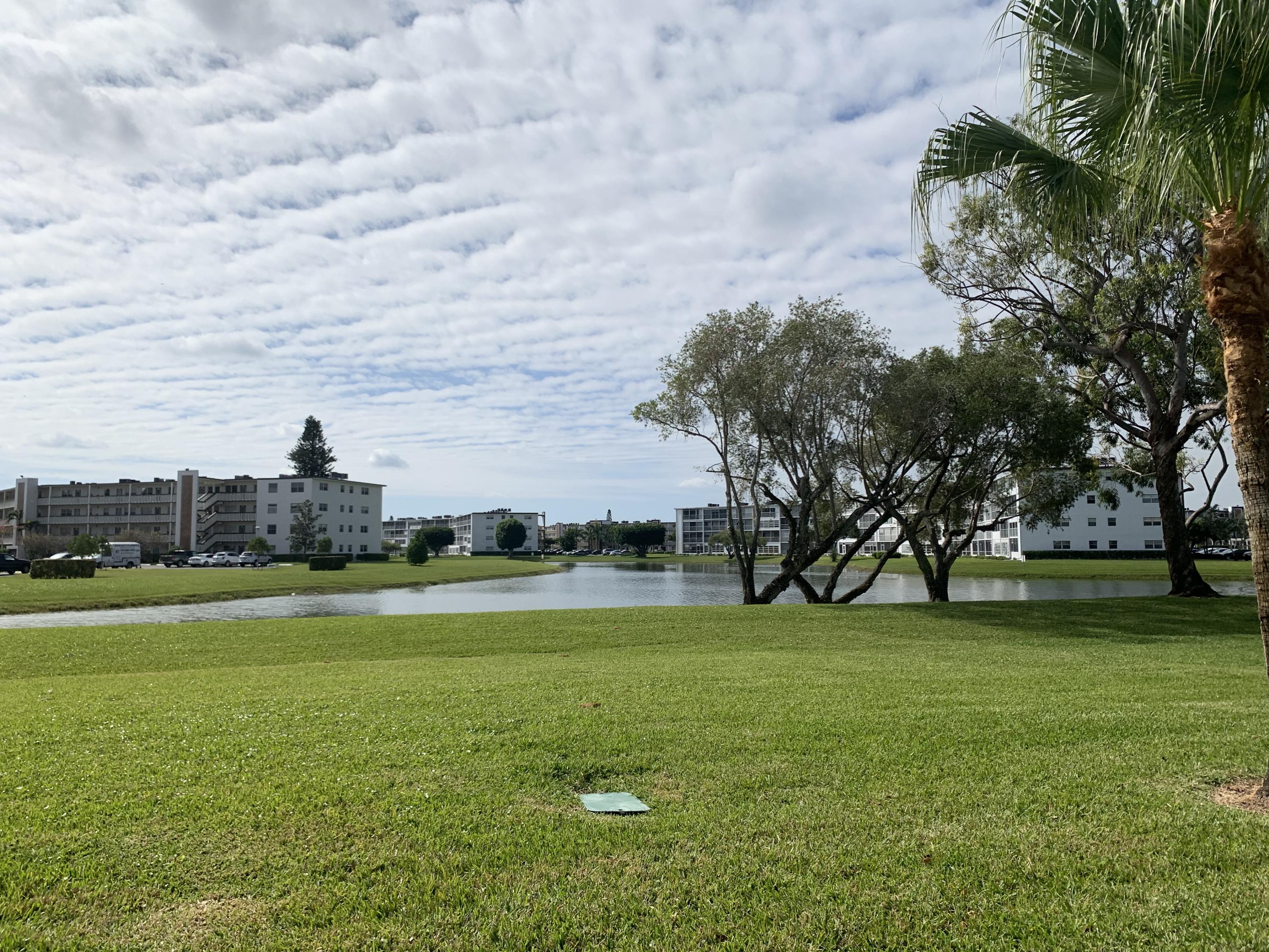 3040 Lincoln A, Unit C Boca Raton, FL 33434 - Photo 13 of 13 Backyard/community/lake