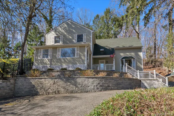 $799,000 | 147 Waterside Avenue, Northport, NY 11768