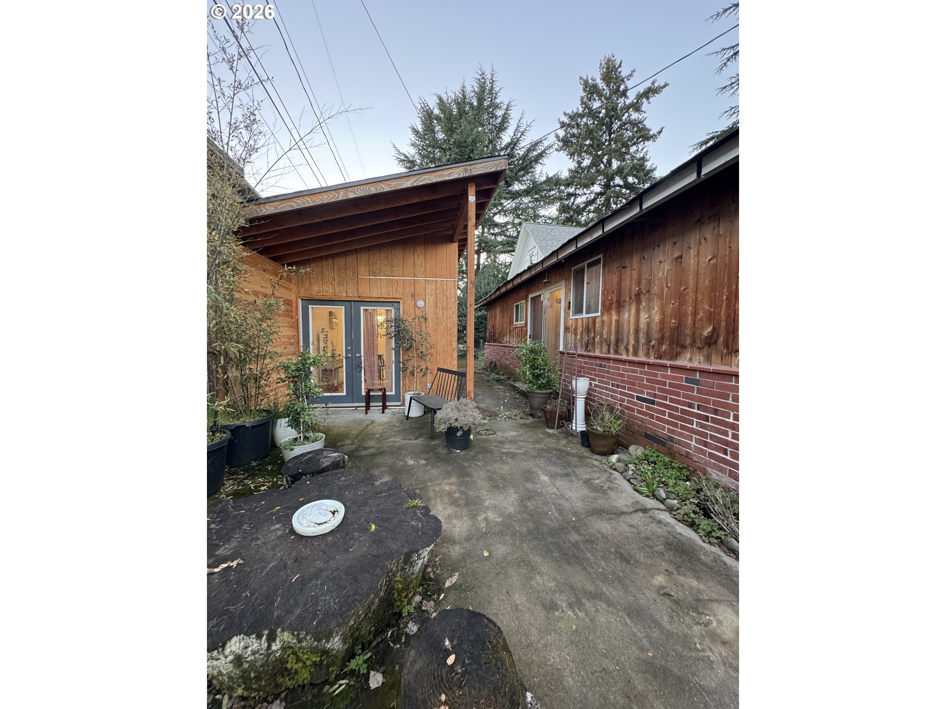 805 River Road Eugene, OR 97404 - Photo 33 of 45 Studio