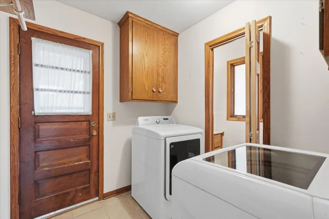 $550,000 | 1823 Gramsie Road, Arden Hills, MN 55112