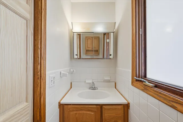 $550,000 | 1823 Gramsie Road, Arden Hills, MN 55112