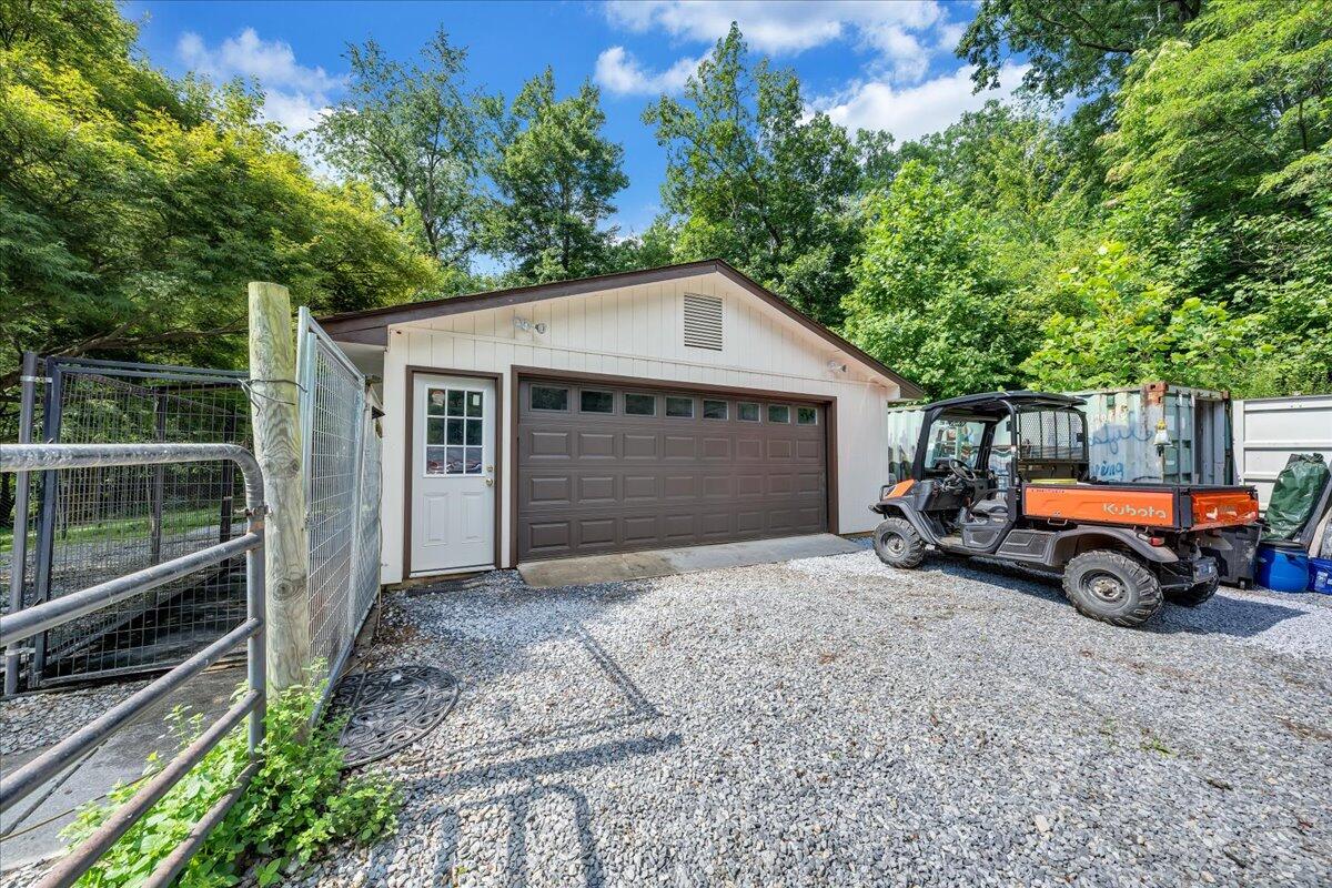 5020 Grove Hill Road Fincastle, VA 24090 - Photo 37 of 96 034-MIB07095